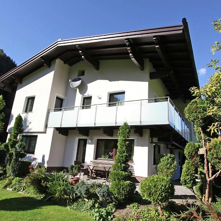 Cozy Apartment In Aschau Im Zillertal Near Ski Lift エクステリア 写真