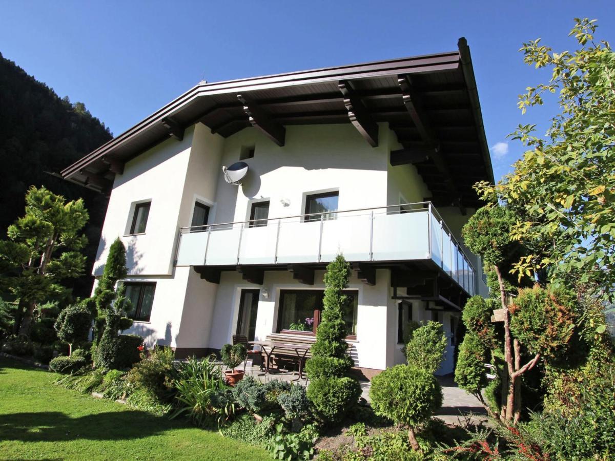 Cozy Apartment In Aschau Im Zillertal Near Ski Lift エクステリア 写真