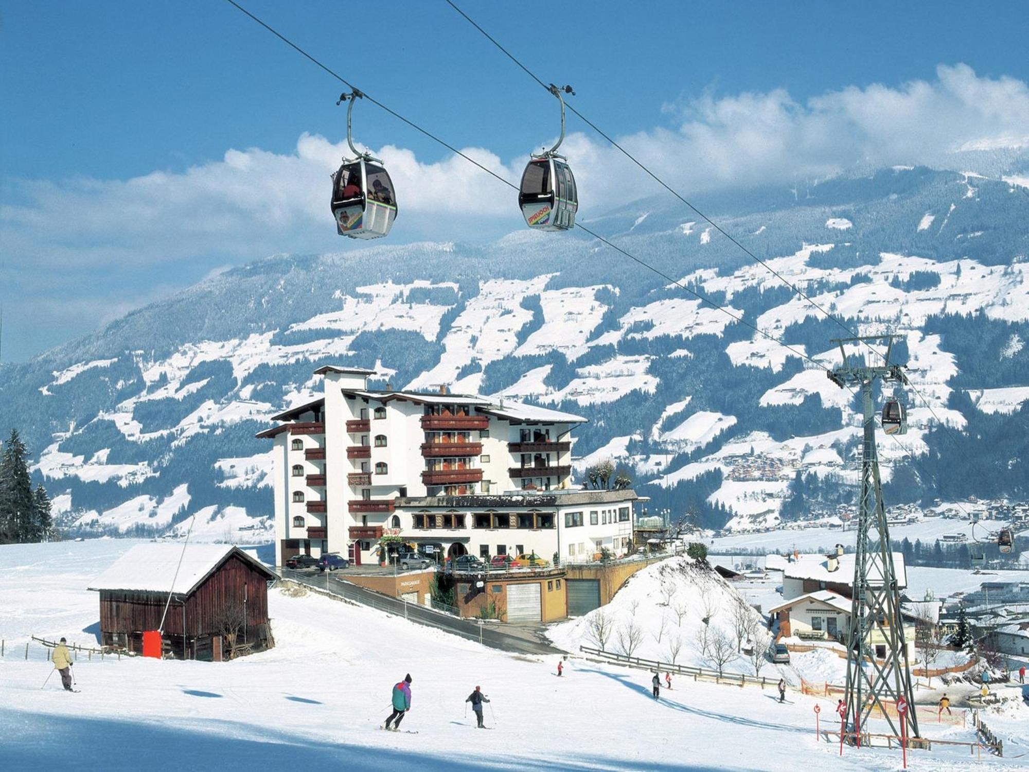 Cozy Apartment In Aschau Im Zillertal Near Ski Lift エクステリア 写真