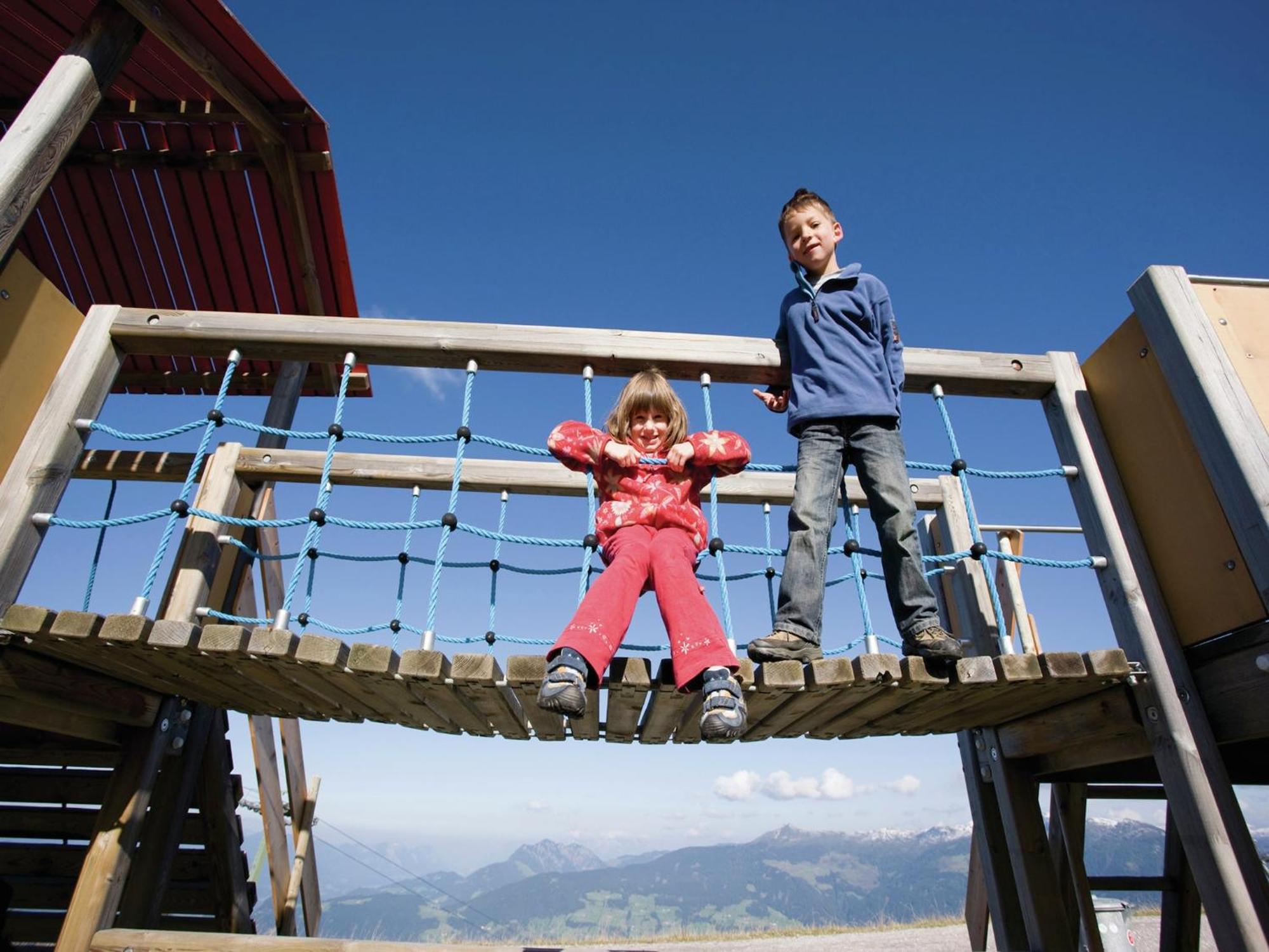 Cozy Apartment In Aschau Im Zillertal Near Ski Lift エクステリア 写真
